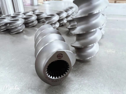 CTE-extruder 2 Thansfer met vlucht 3 Schroefelementen met vlucht voor de kunststofindustrie