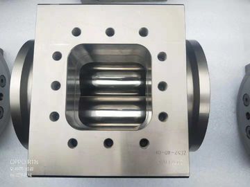 De Schroefvaten van de Berstoffze 82 Extruder met Ni60-de Legeringsvoering van de Nikkelbasis voor de Tweelingmachine van de Schroefextruder