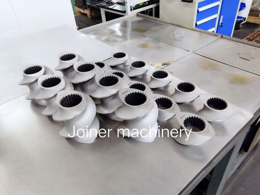ZE77 het zilveren Element van de Vluchtschroef, Extruderschroef Materiële HRC58 - Hardheid 62